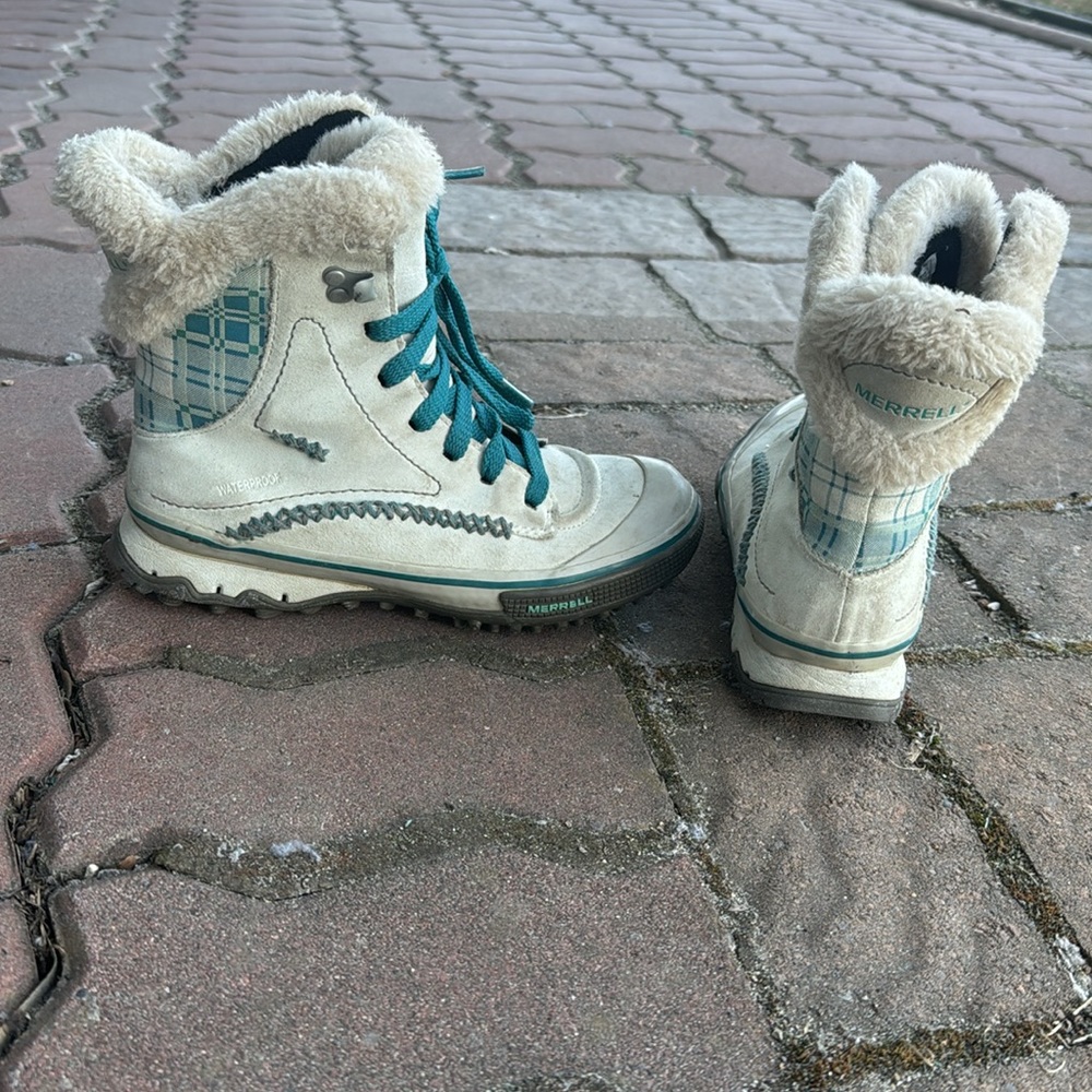 Merrell boots 6.5 - Picture 3 of 4